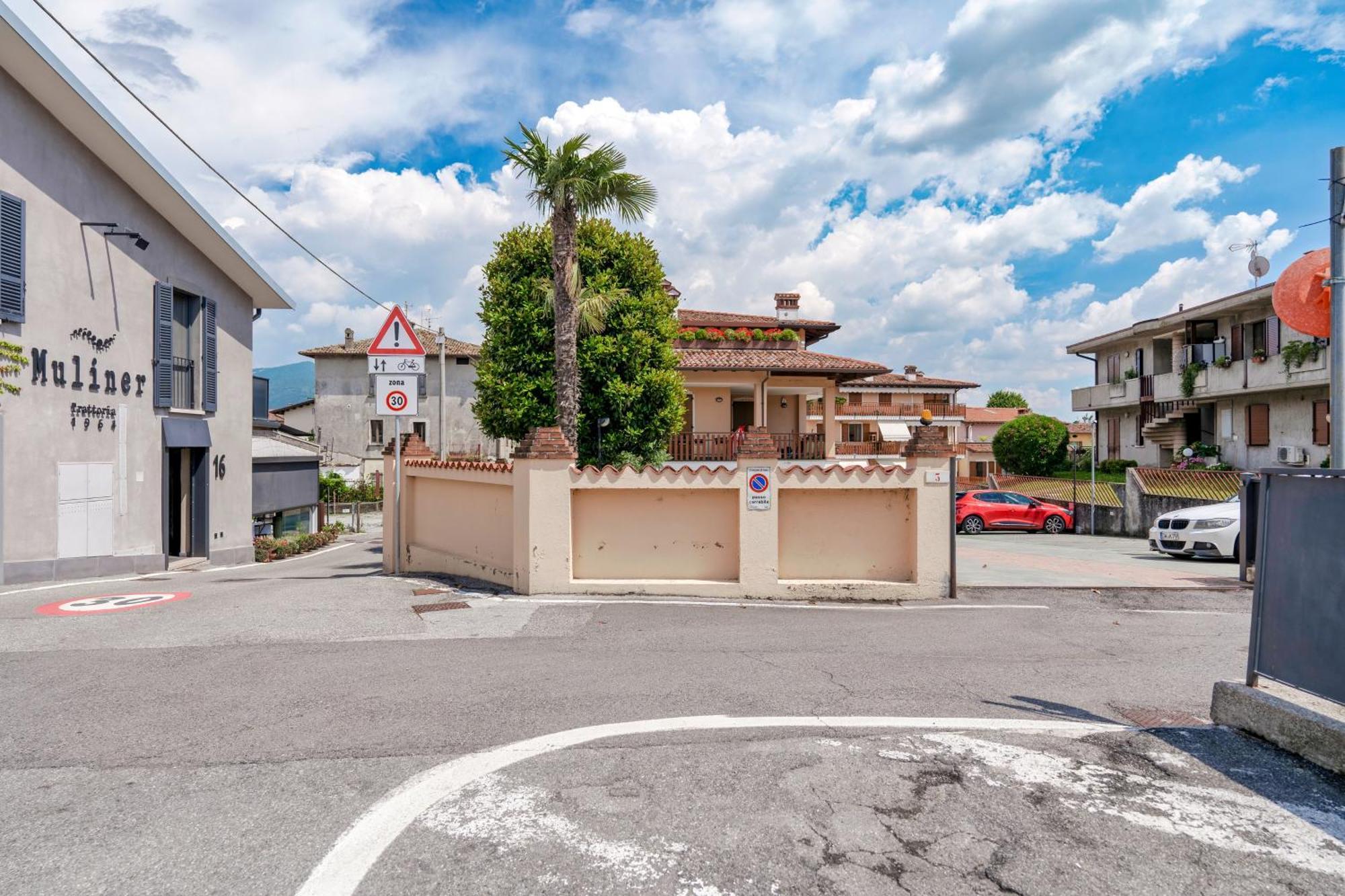Appartement La Casa Di Giuliano à Iseo Extérieur photo
